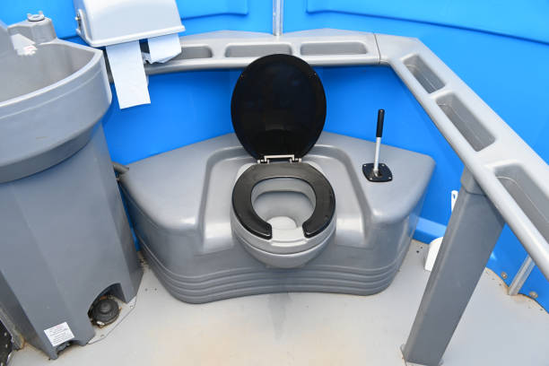 Best Sanitation services for porta potties  in Crestwood, IL